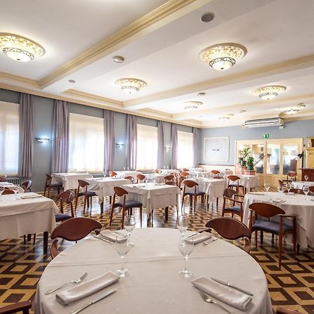 Hotel Robert La Pobla de Claramunt Εξωτερικό φωτογραφία