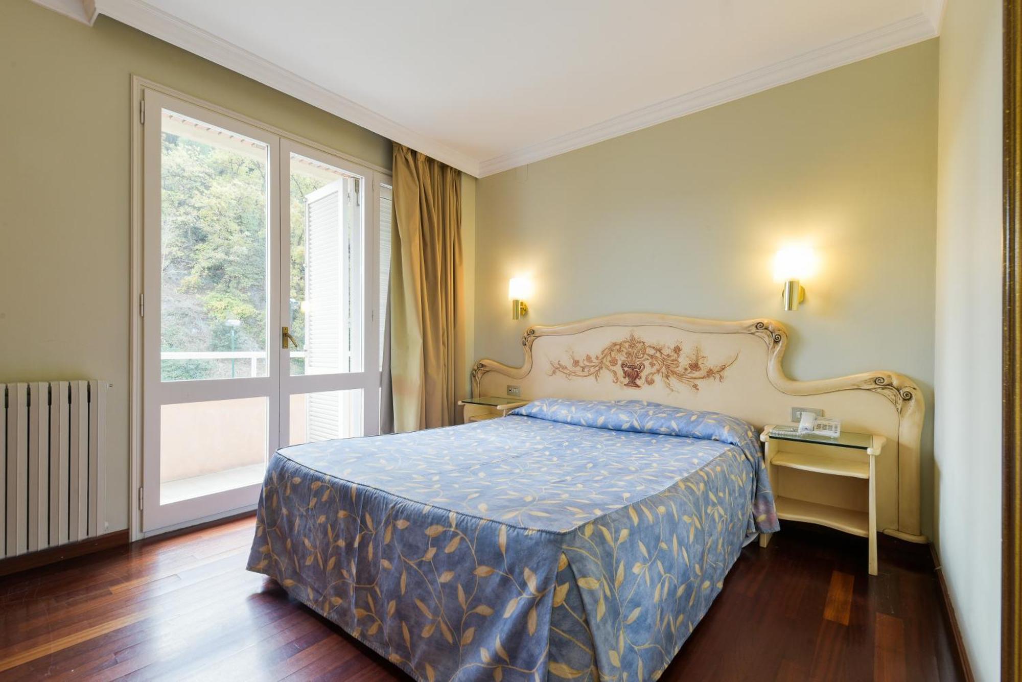 Hotel Robert La Pobla de Claramunt Εξωτερικό φωτογραφία