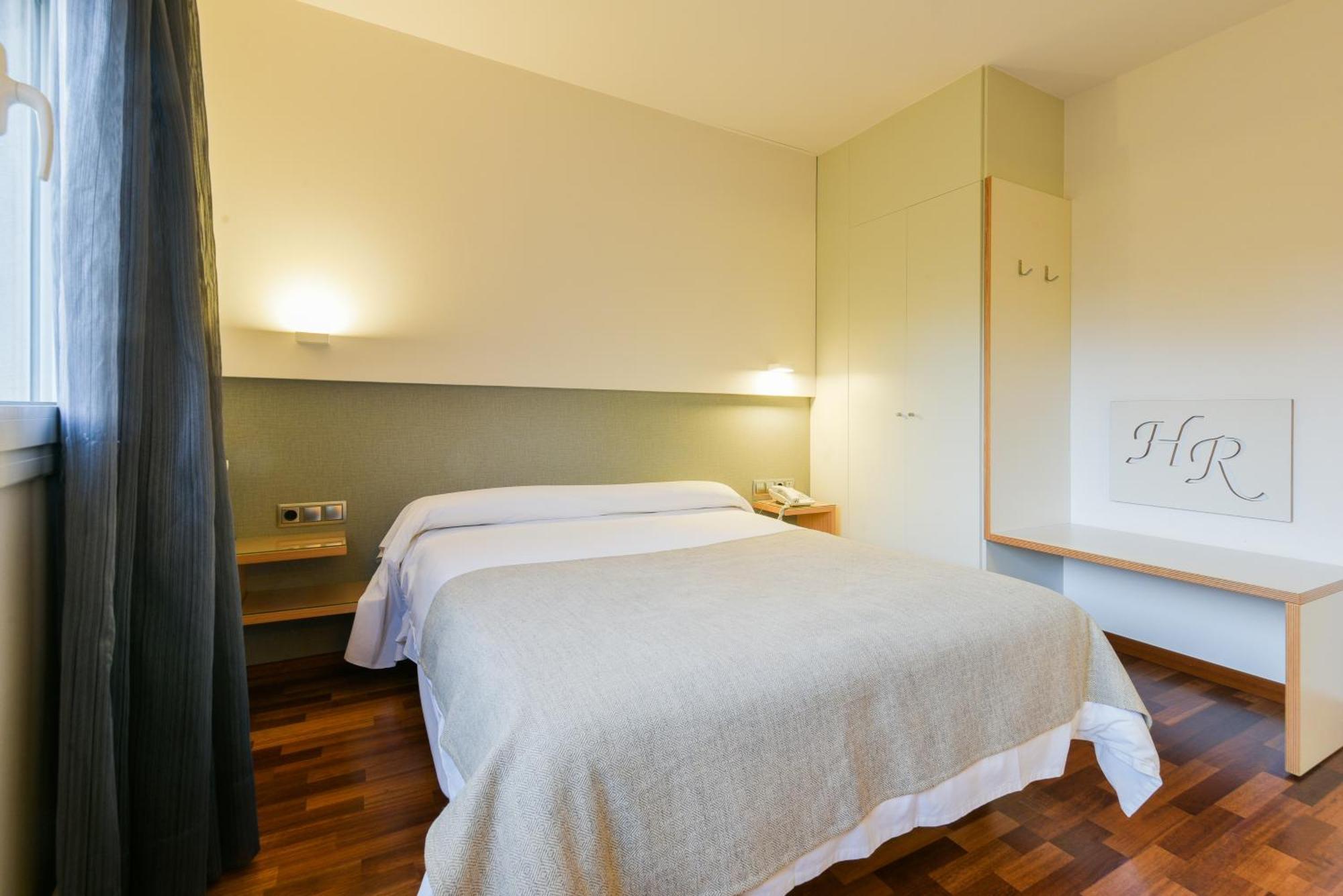 Hotel Robert La Pobla de Claramunt Εξωτερικό φωτογραφία